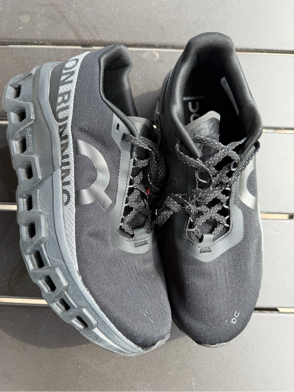 On Running Men's Black and Gray Cloudnova Sneakers